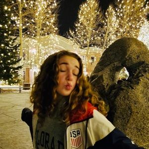 Meet your Posher, Tessa